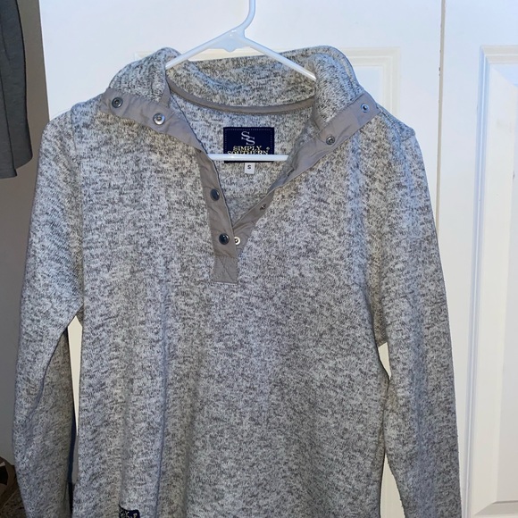 Simply Southern pullover - Picture 1 of 4